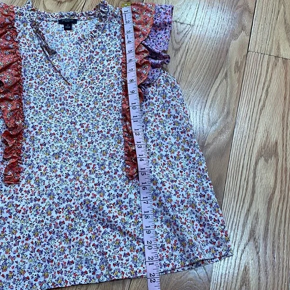 Ann Taylor Floral Ditsy sleeveless ruffle top - Picture 11 of 12